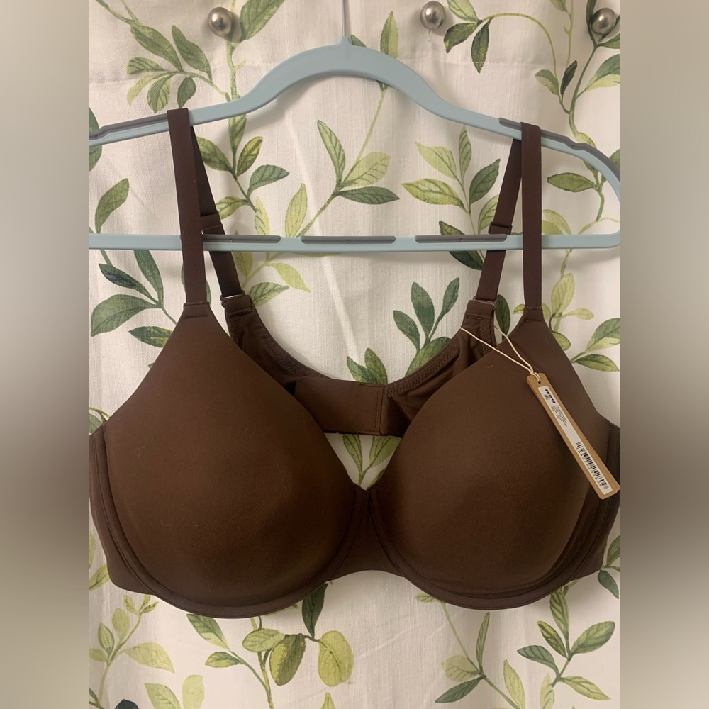 SKIMS FITS EVERYBODY T SHIRT DEMI BRA-COCOA-44B BNWT